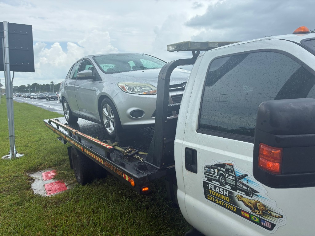 Flatbed tow truck Orlando