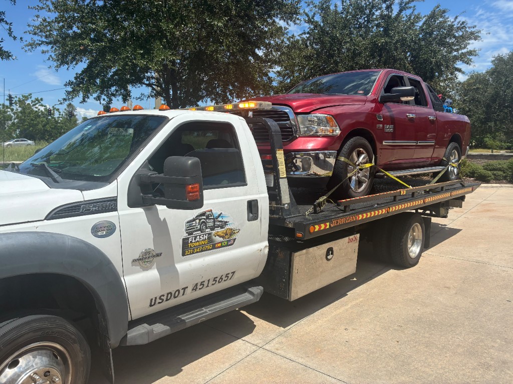 Flash Towing truck